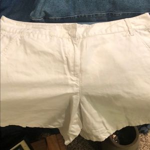 Loft linen shorts